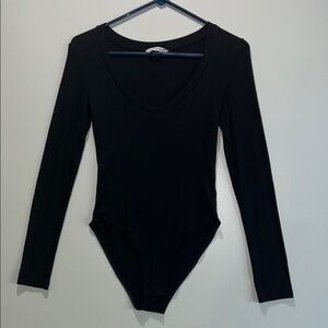 Mango pop Black Long Sleeve Bodysuit  ZS. XS‎